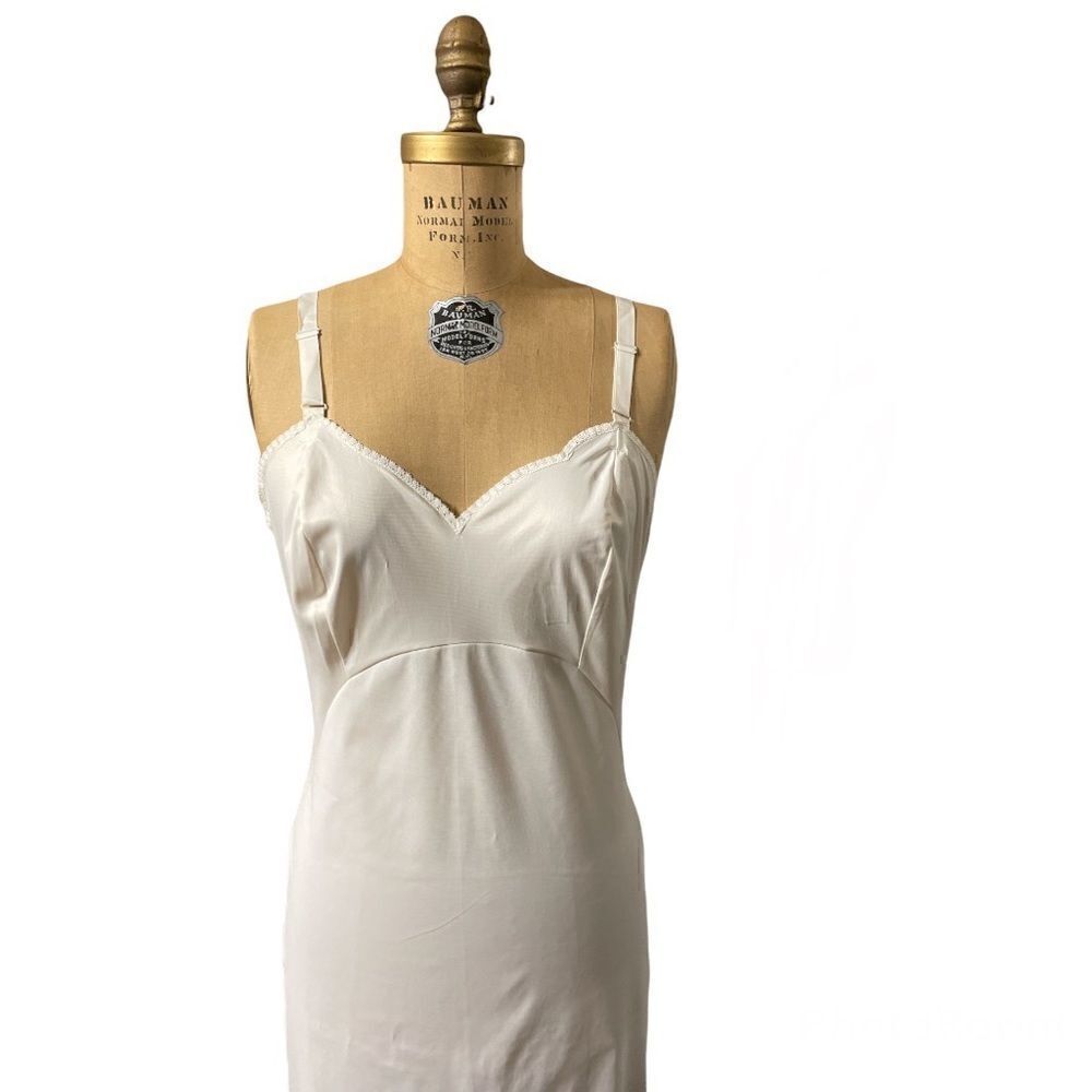 Vintage Komar Full length Night Dress (nightie)